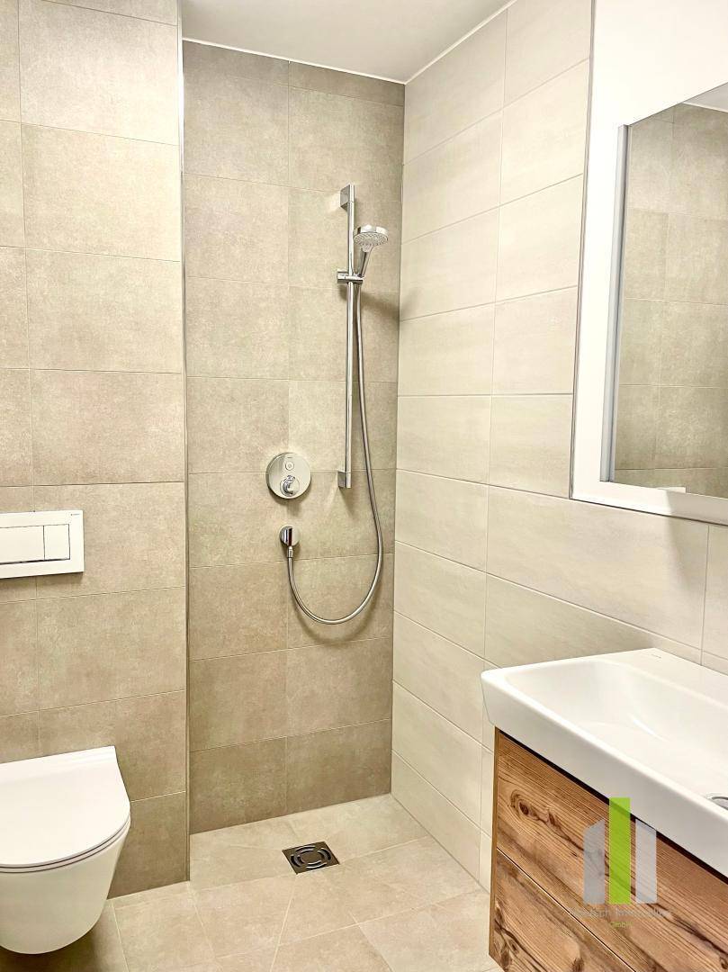 Bad mit Dusche