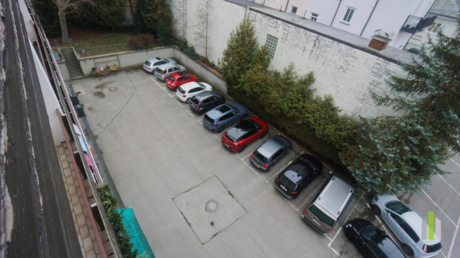 Gemeinschaftsparkplatz