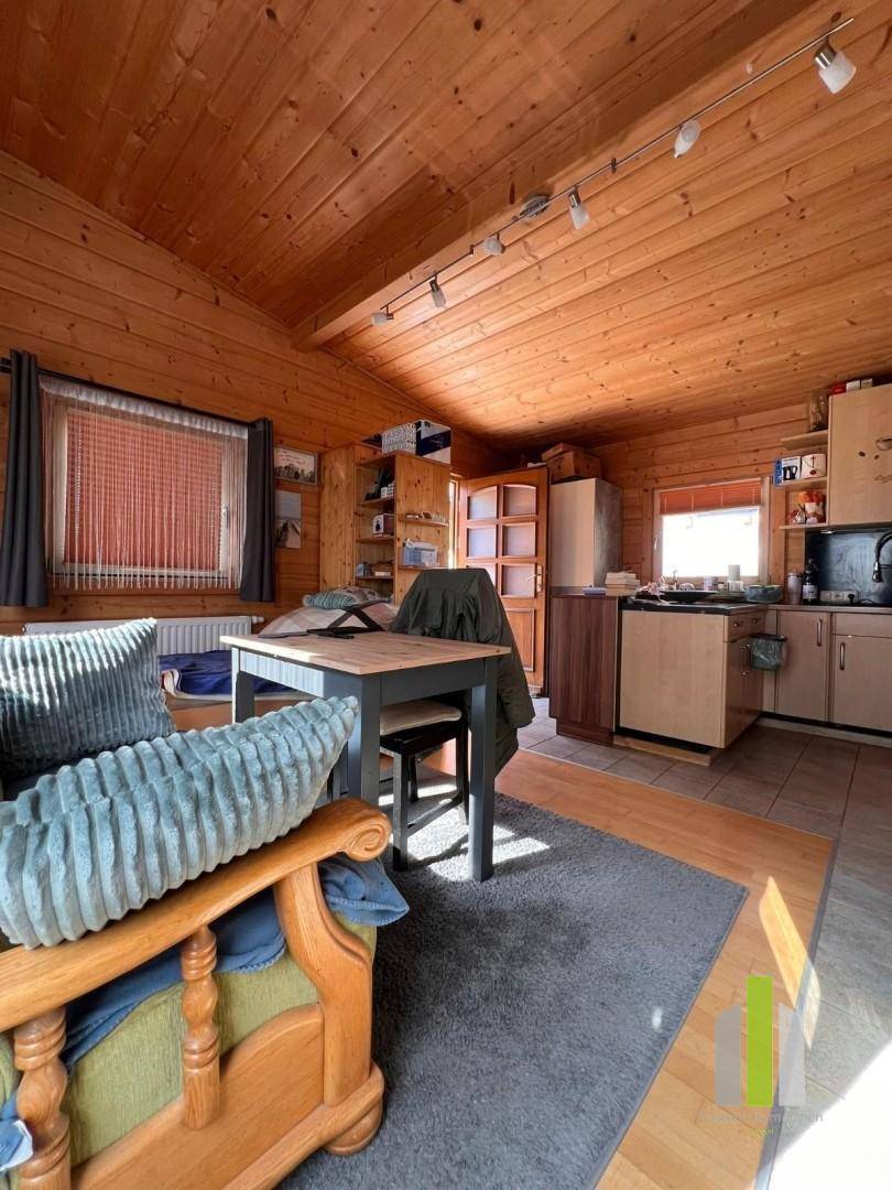 HolzblockhausWohnEssSchlafbereich