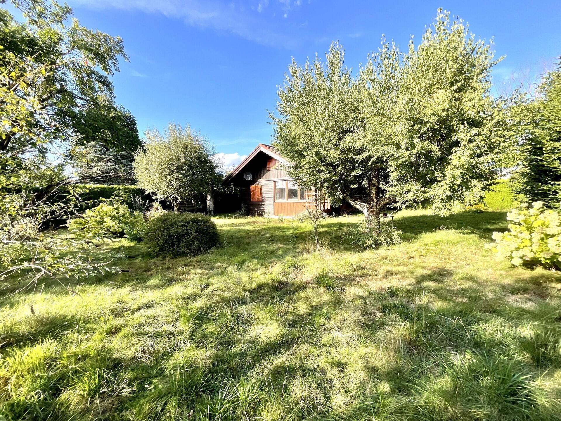 Garten mit Gartenhaus