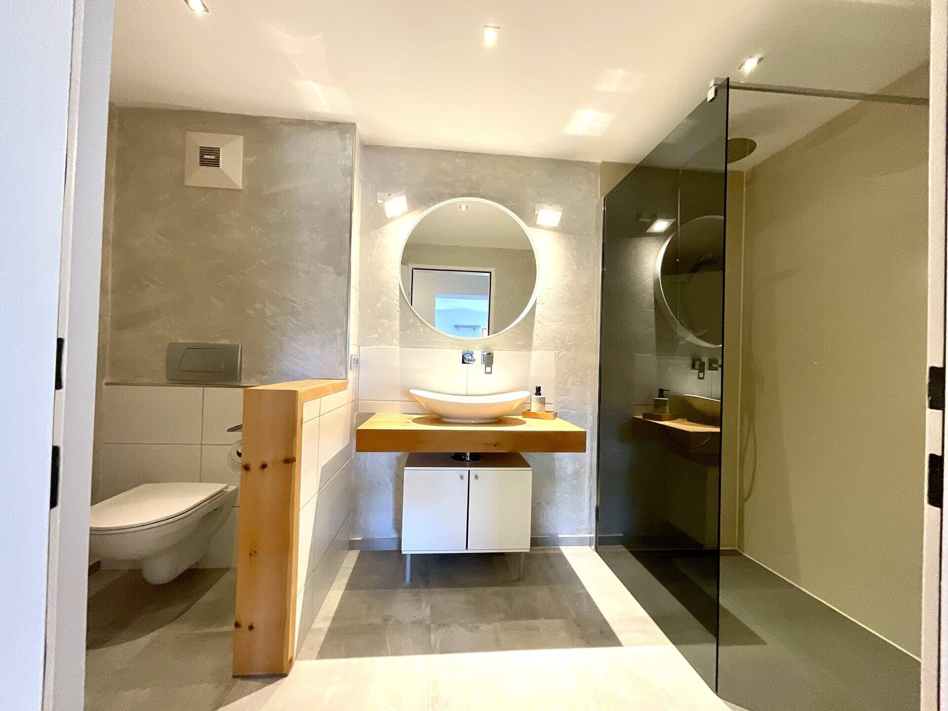 Badezimmer mit Toilette