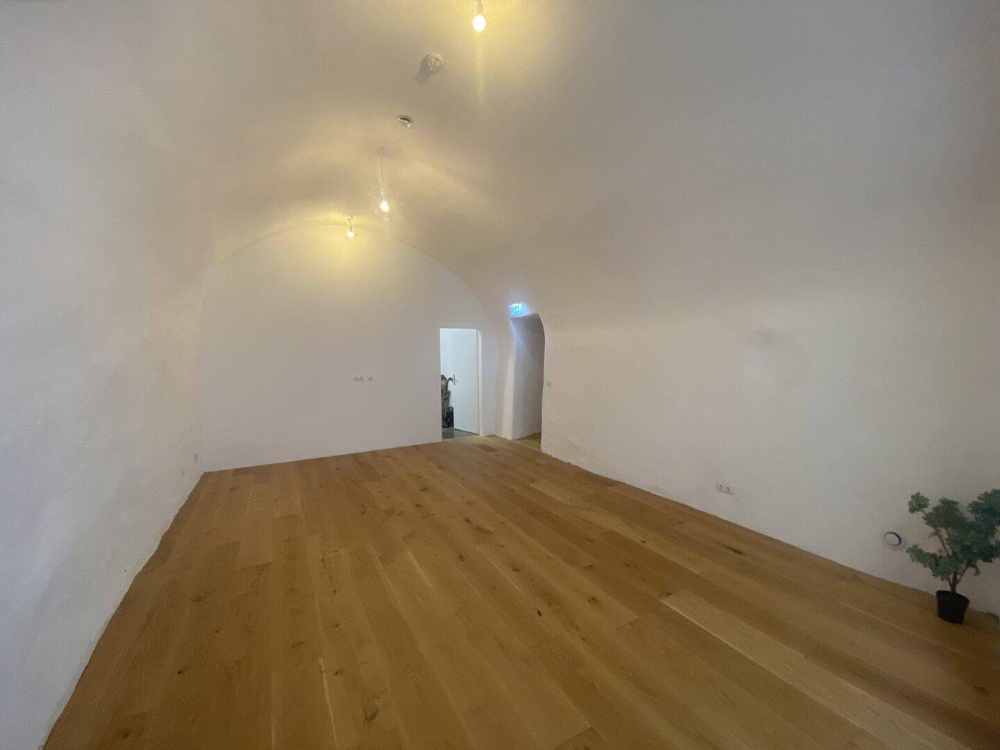 GESCHÄFTS-/BÜROFLÄCHE IN ALTSTADT - Ansicht 4