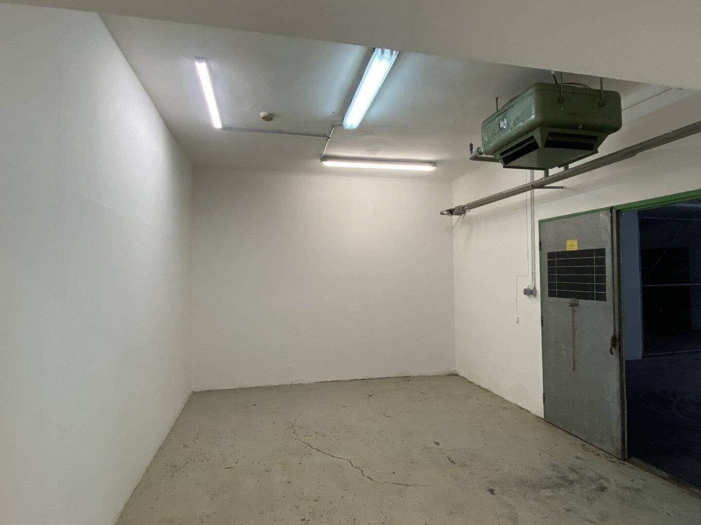 LAGERFLÄCHEN IN GUT ERREICHBARER LAGE - Ansicht 6