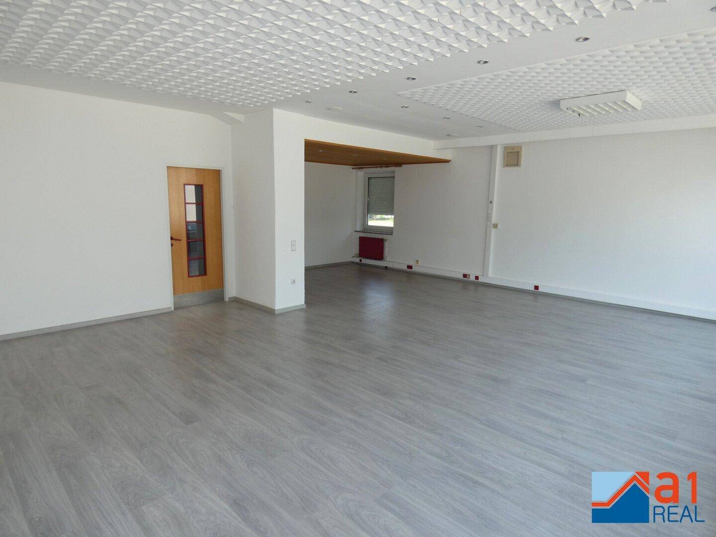 Großzügiges Büro in Traun zu mieten! – pohled 2