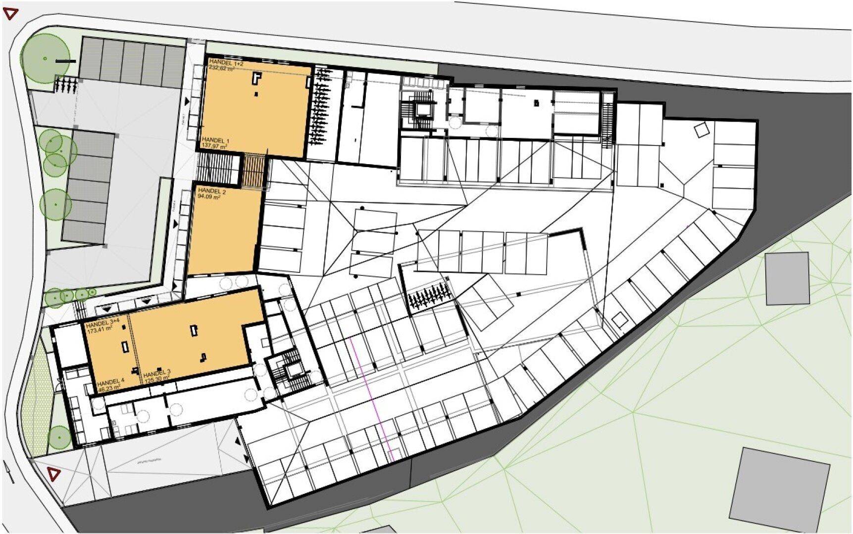 Detaillierter Grundrissplan eines Gebäudekomplexes mit verschiedenen Nutzflächen und Parkplätzen.