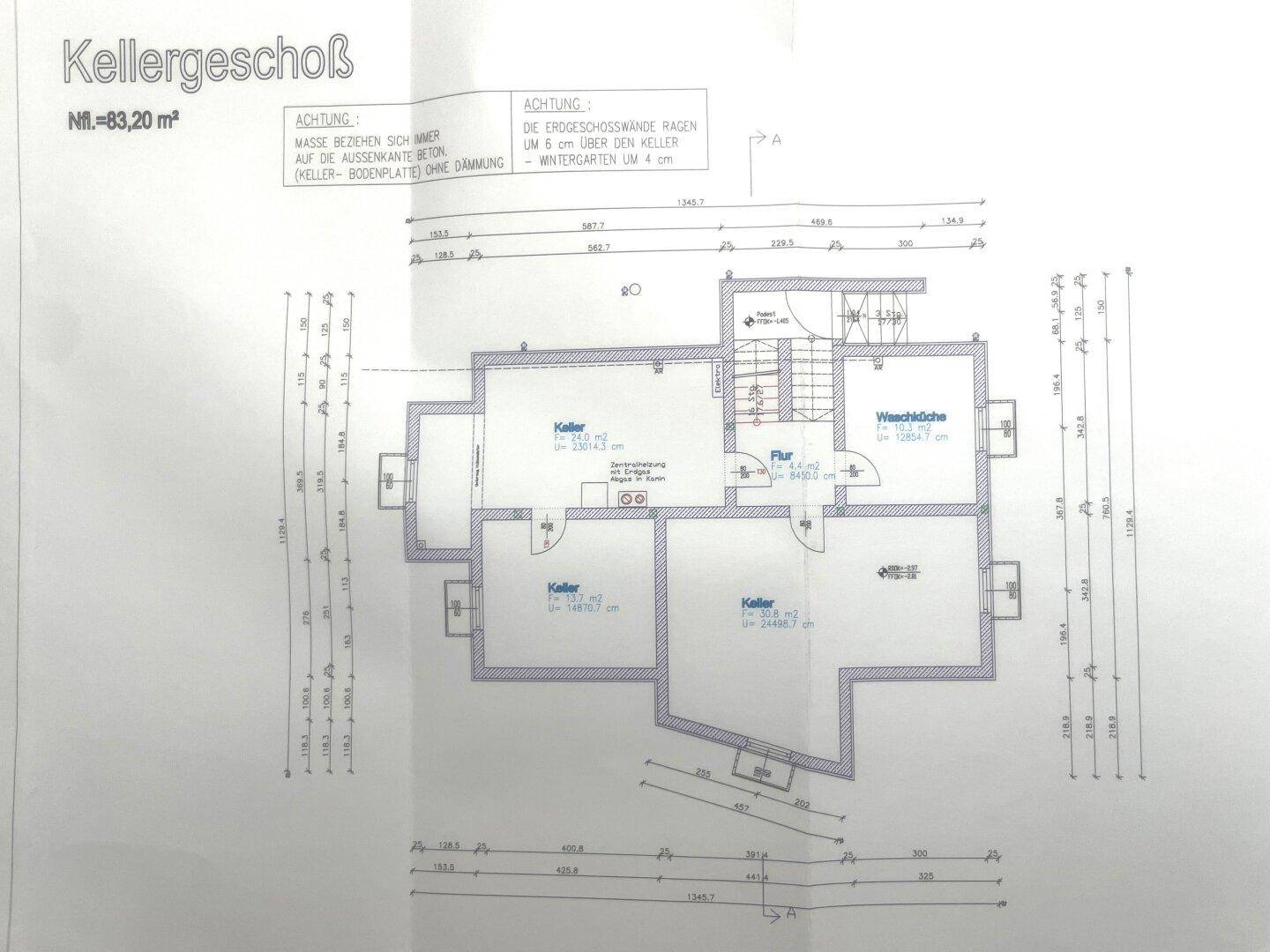 Grundriss des Kellergeschosses mit verschiedenen Kellerräumen und Waschküche.