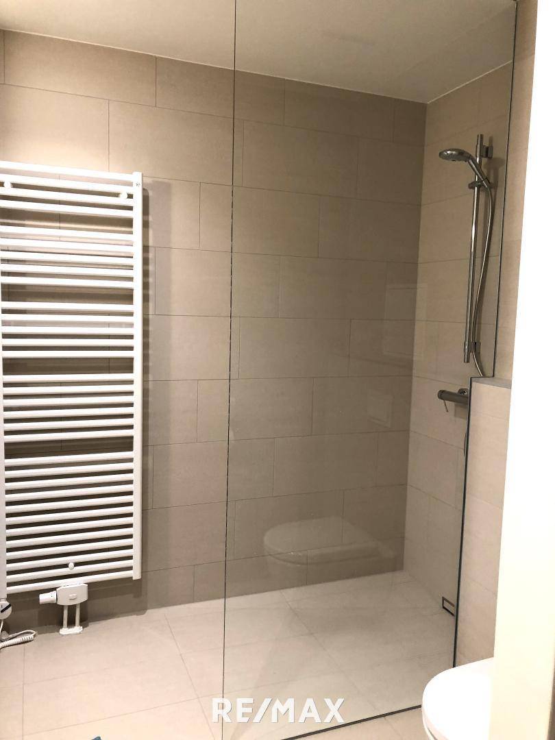 6 Bad - Dusche