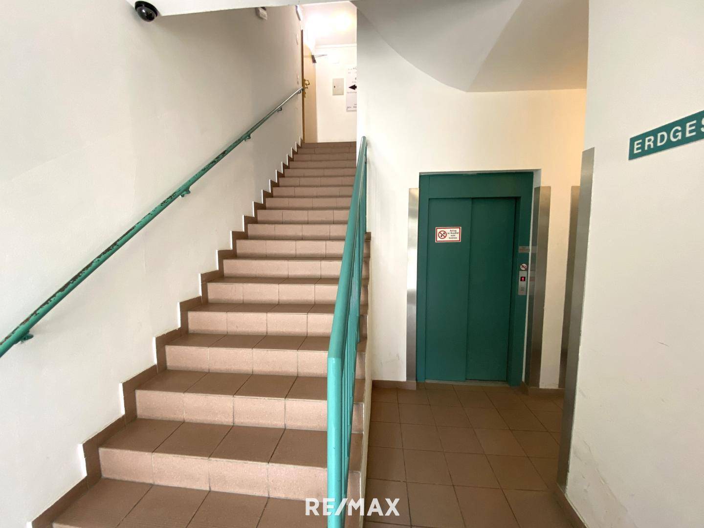 Stiegenhaus - Zugang Lift