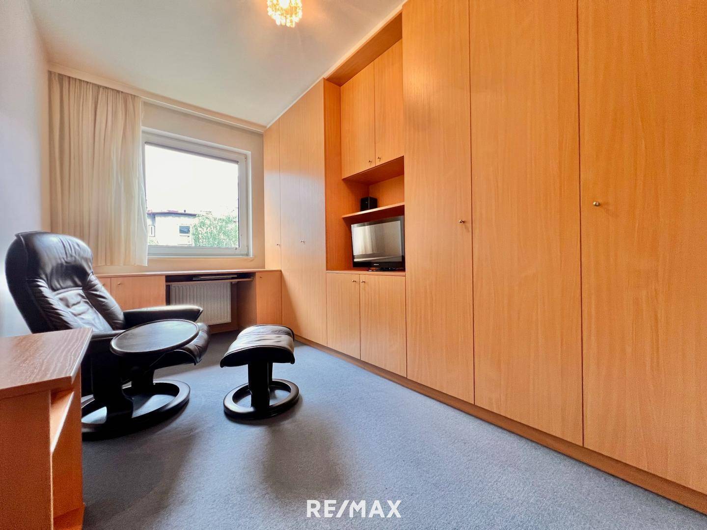 Schlafzimmer /Arbeitszimmer