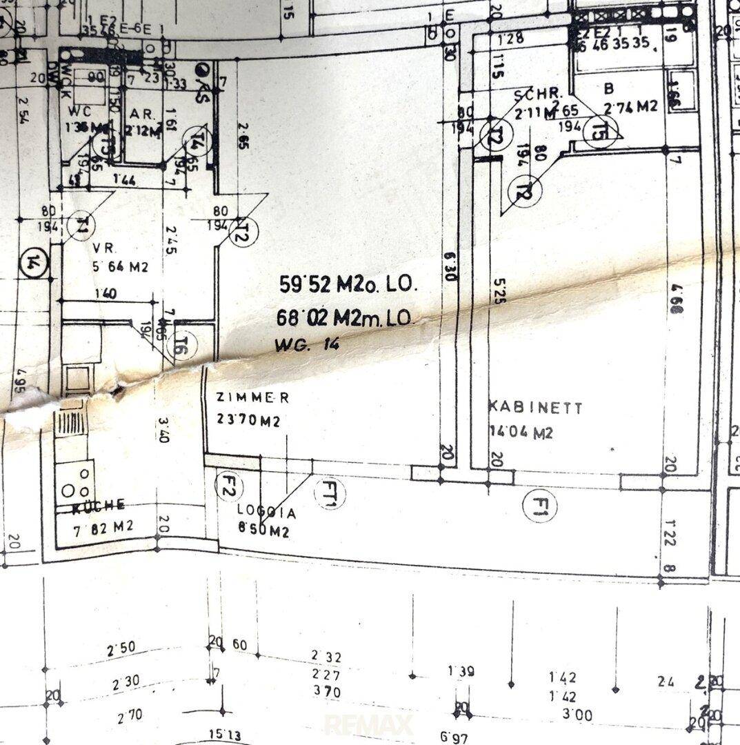 Detaillierter Grundriss mit Raumaufteilung und Flächenangaben für die Wohnung.