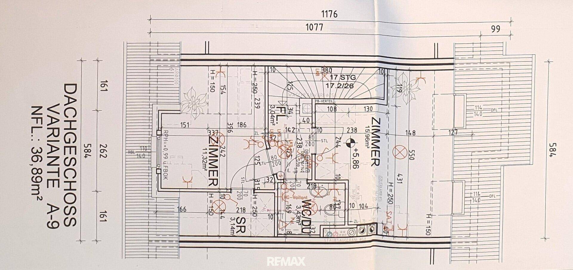 Grundriss des Dachgeschosses mit Zimmern und Bad/WC unter der Dachschräge.