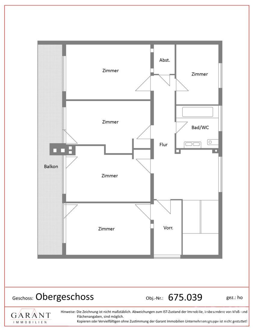Grundriss des Obergeschosses mit mehreren Zimmern, Bad und Balkon.