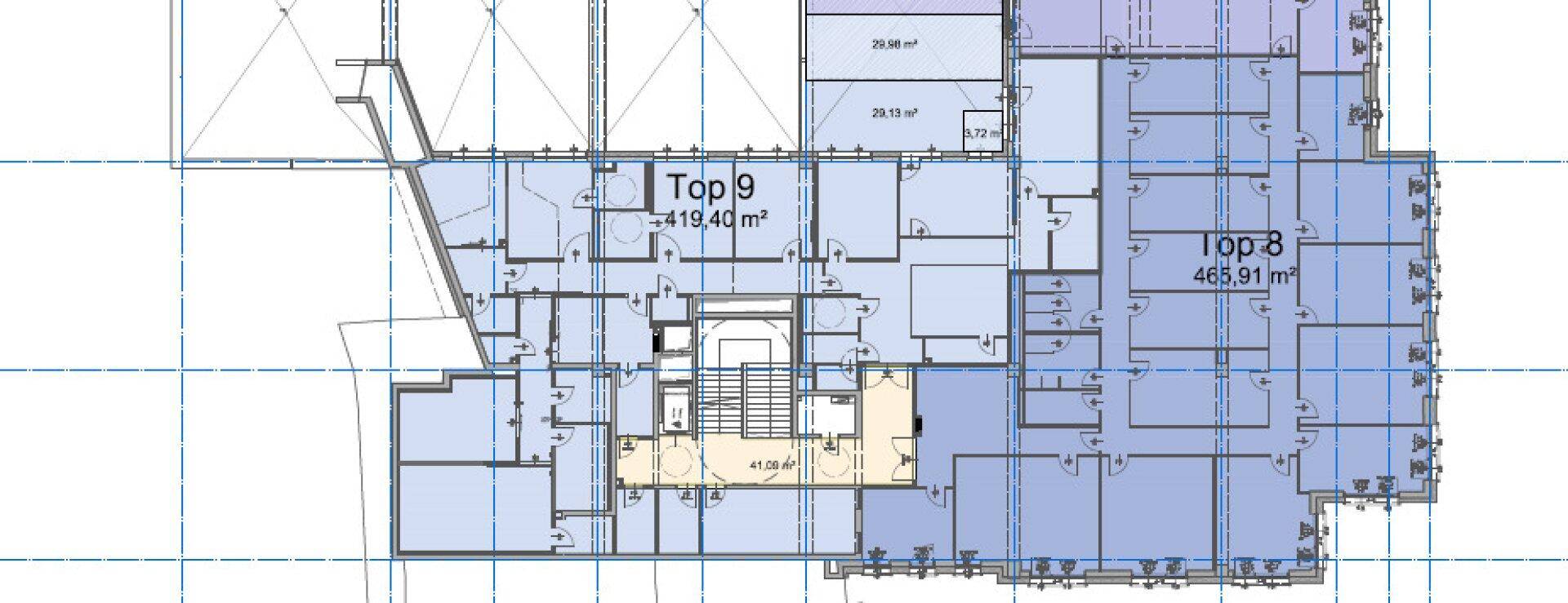 Grundrissplan einer Etage mit mehreren Wohneinheiten und Treppenhaus.