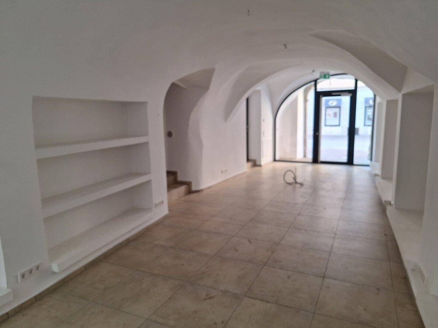 360° TOUR / Einzigartiges Geschäftslokal / Büro / Gastronomie / Praxis in wunderschönem Barockhaus – další