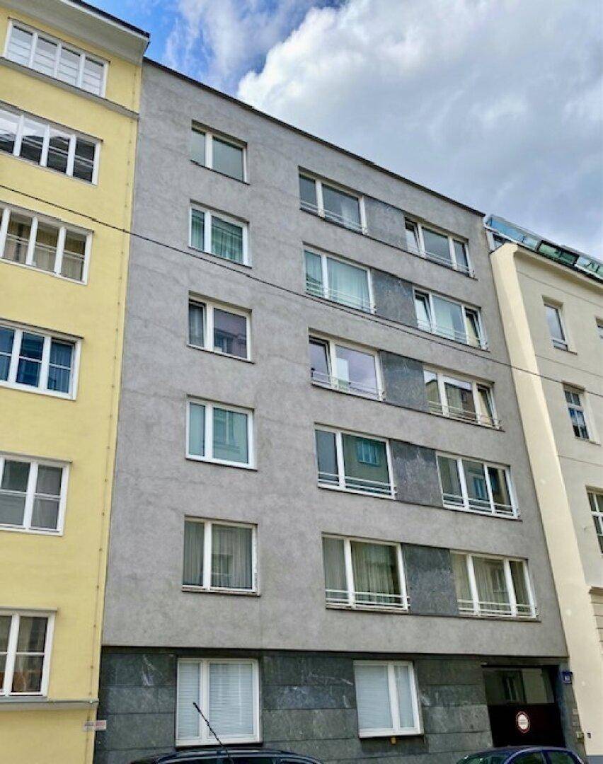 Haus straßenseitig