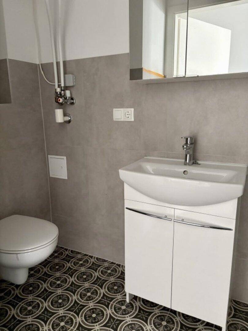 Bad + WC