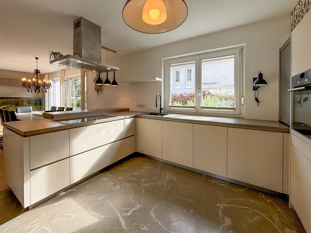 Charmante Doppelhaushälfte mit Garten und Terrasse in ruhiger Siedlungslage - Ansicht 6