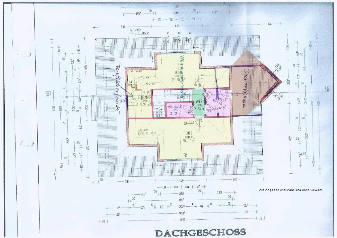 Grundriss des Dachgeschosses mit Zimmern, Bad, Dachterrasse und Dachflächenfenstern.