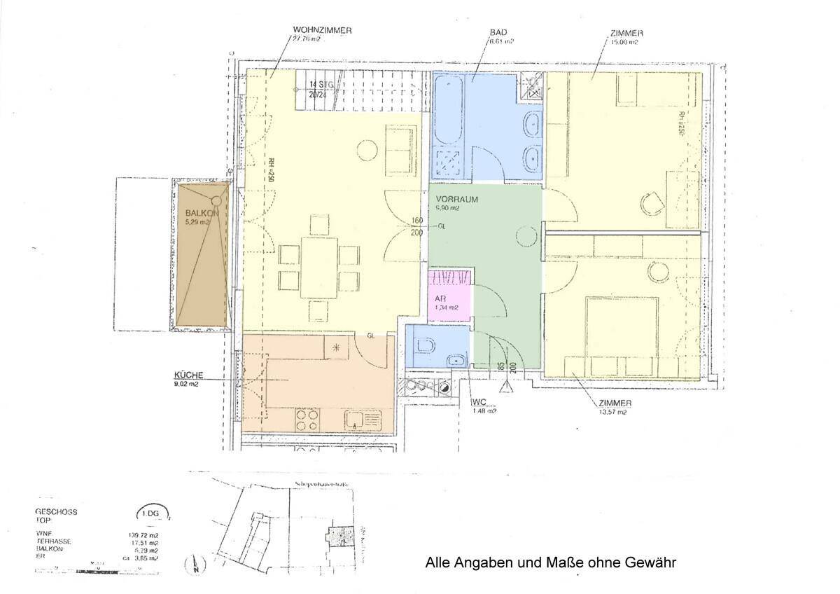 Grundriss der oberen Etage mit Wohnzimmer, Küche, zwei Schlafzimmern und Balkon.