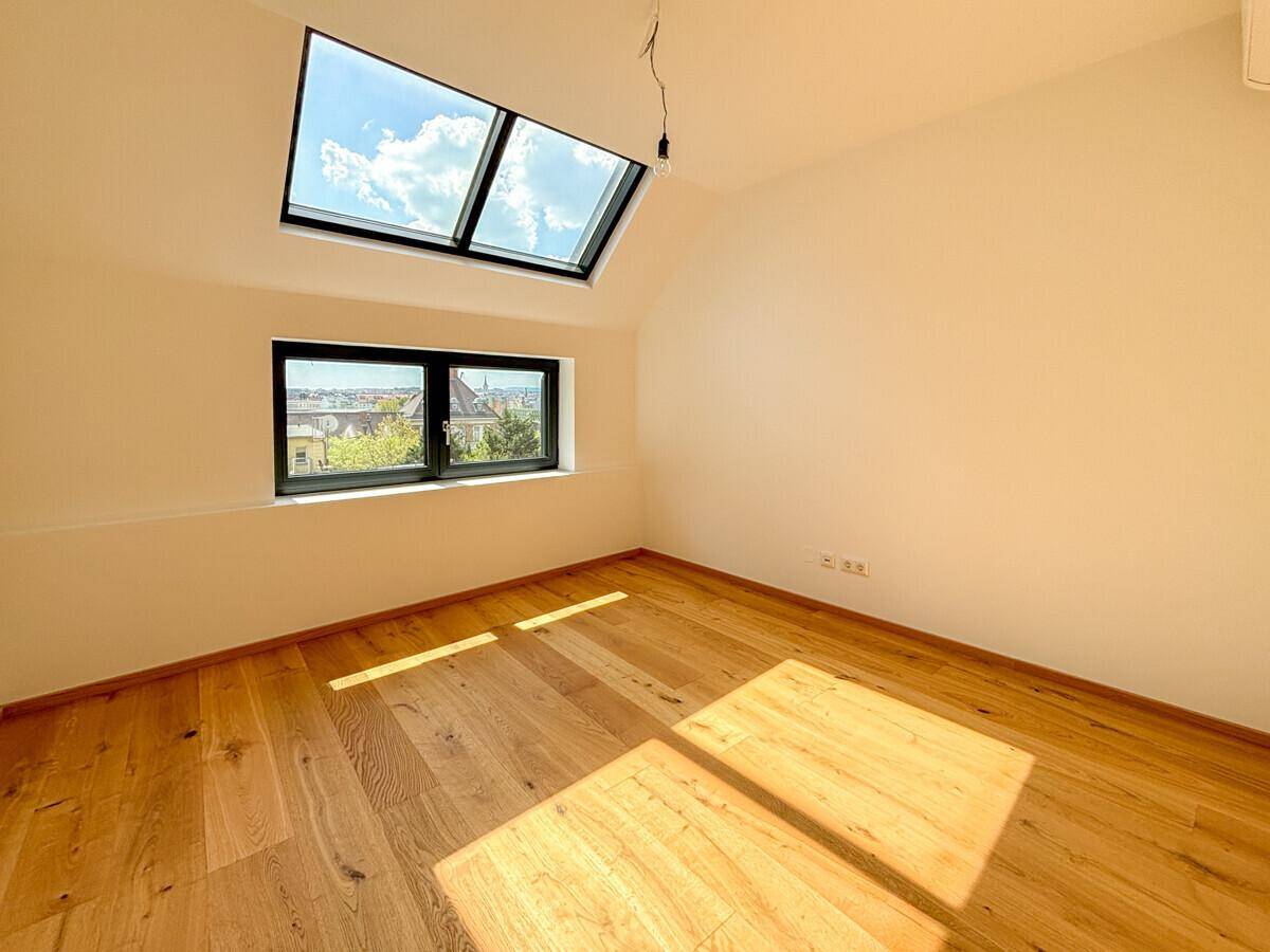 Hochwertig ausgestattete Dachgeschoßwohnung mit Terrasse und Fernblick Nähe Mariahilferstraße - Ansicht 6