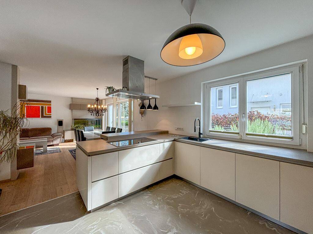 Charmante Doppelhaushälfte mit Garten und Terrasse in ruhiger Siedlungslage - Ansicht 5