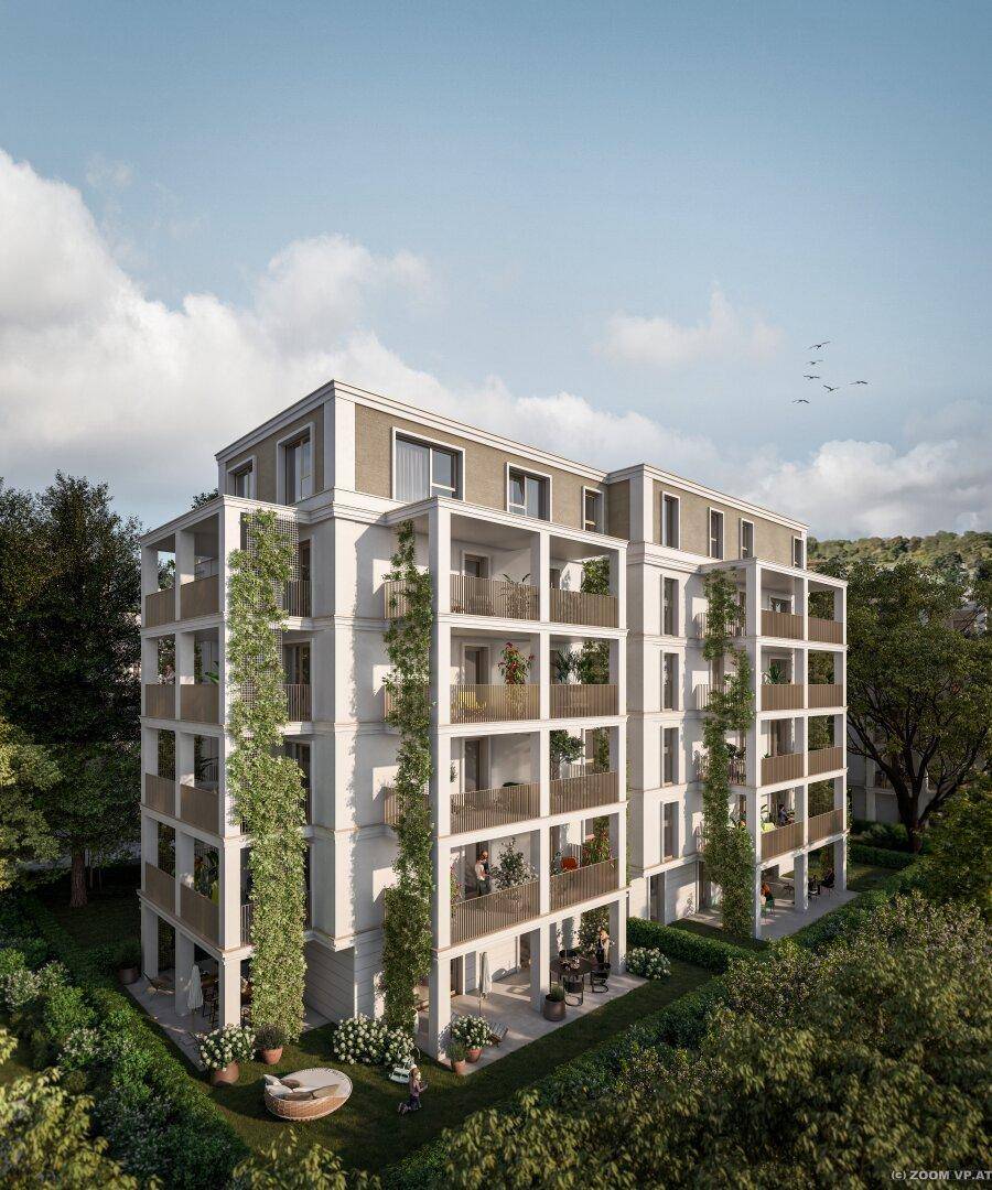 Moderne Wohnanlage mit mehreren Etagen, großzügigen Balkonen und Terrassen, umgeben von üppigem Grün.