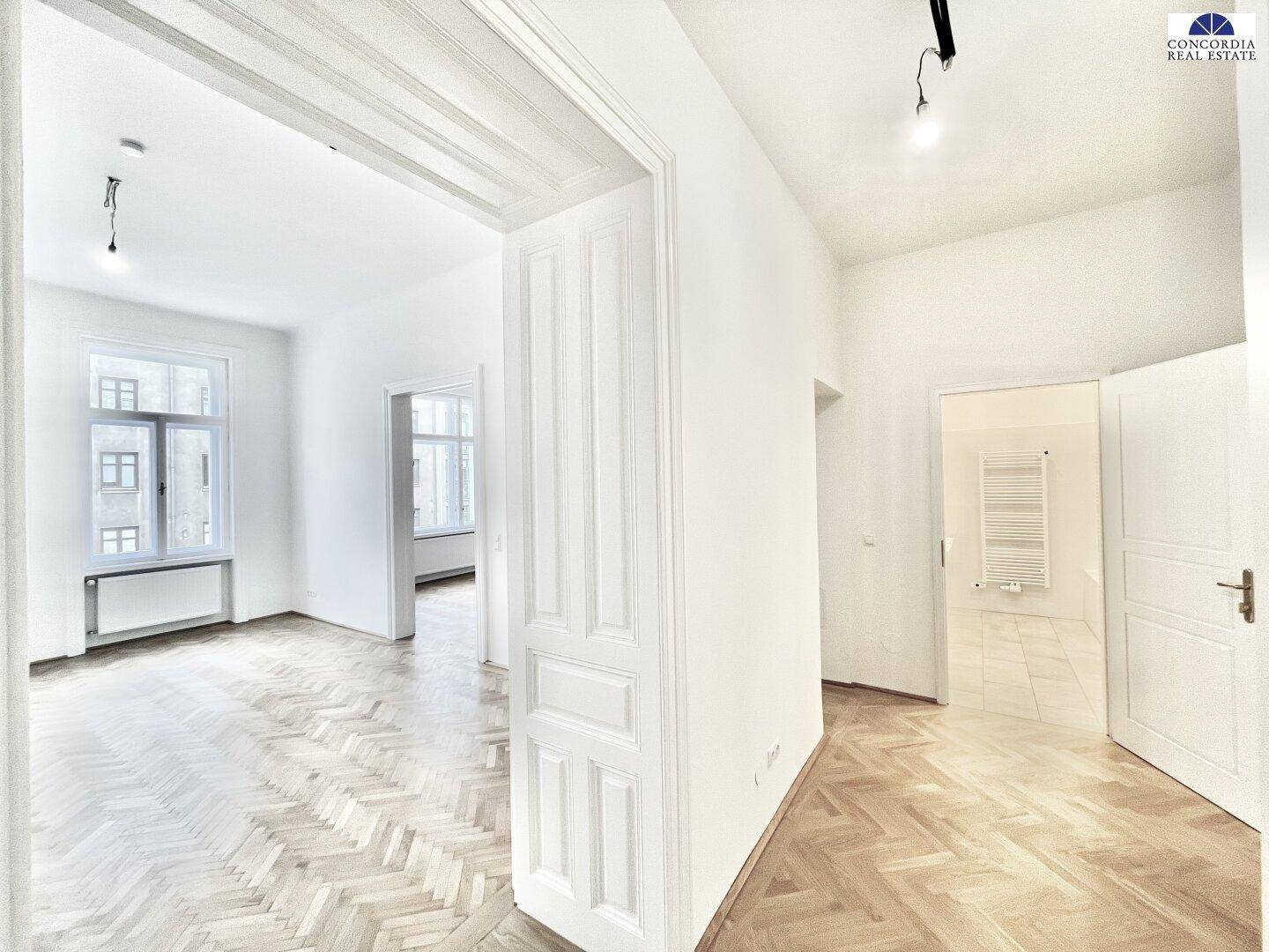 Ansicht Vorraum in zentral begehbare Zimmer