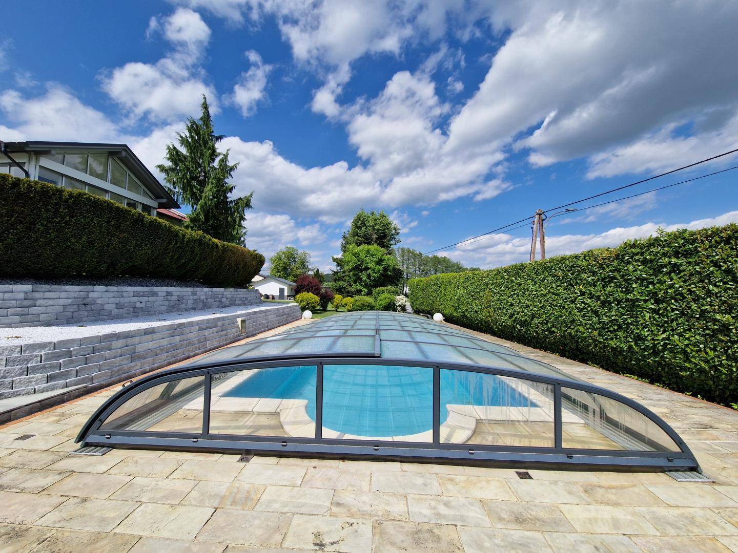 Pool 10x5m