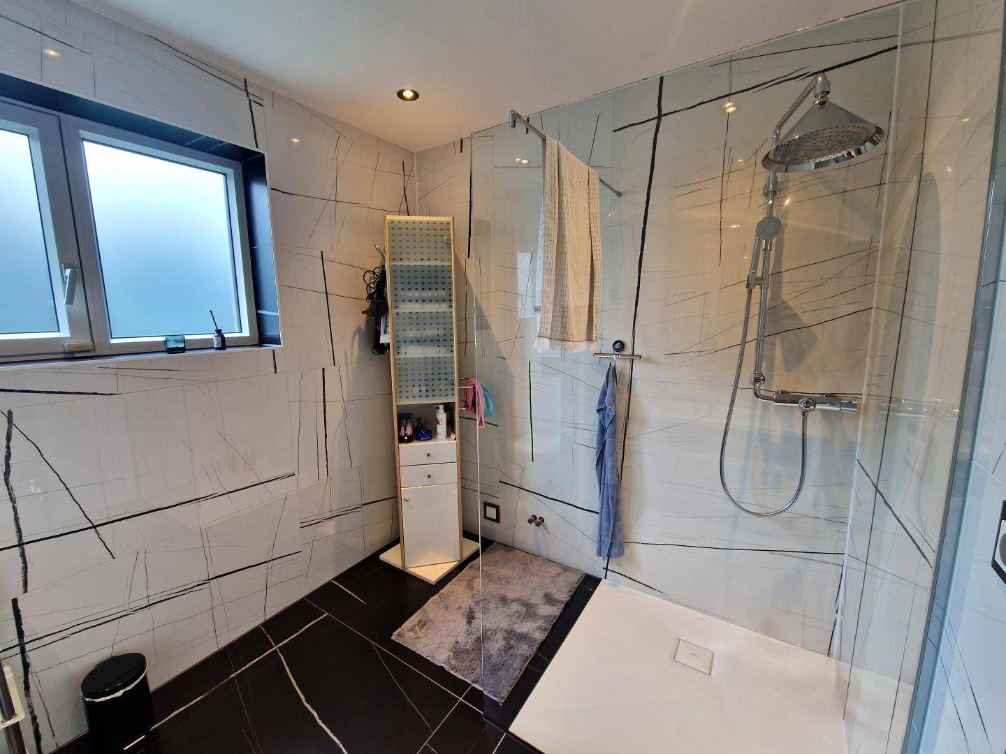 Badezimmer EG