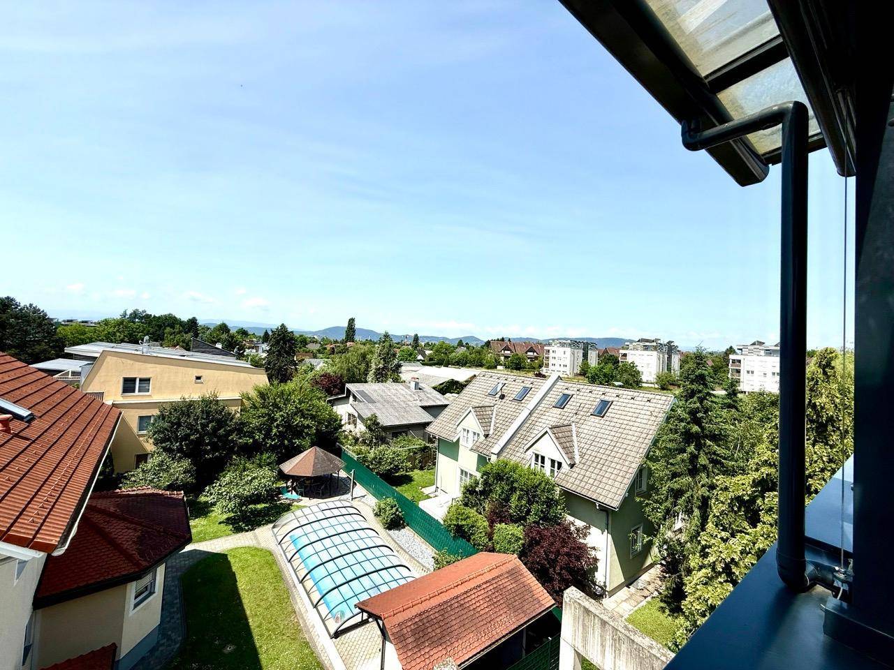 Ausblick ins Grüne St. Peter