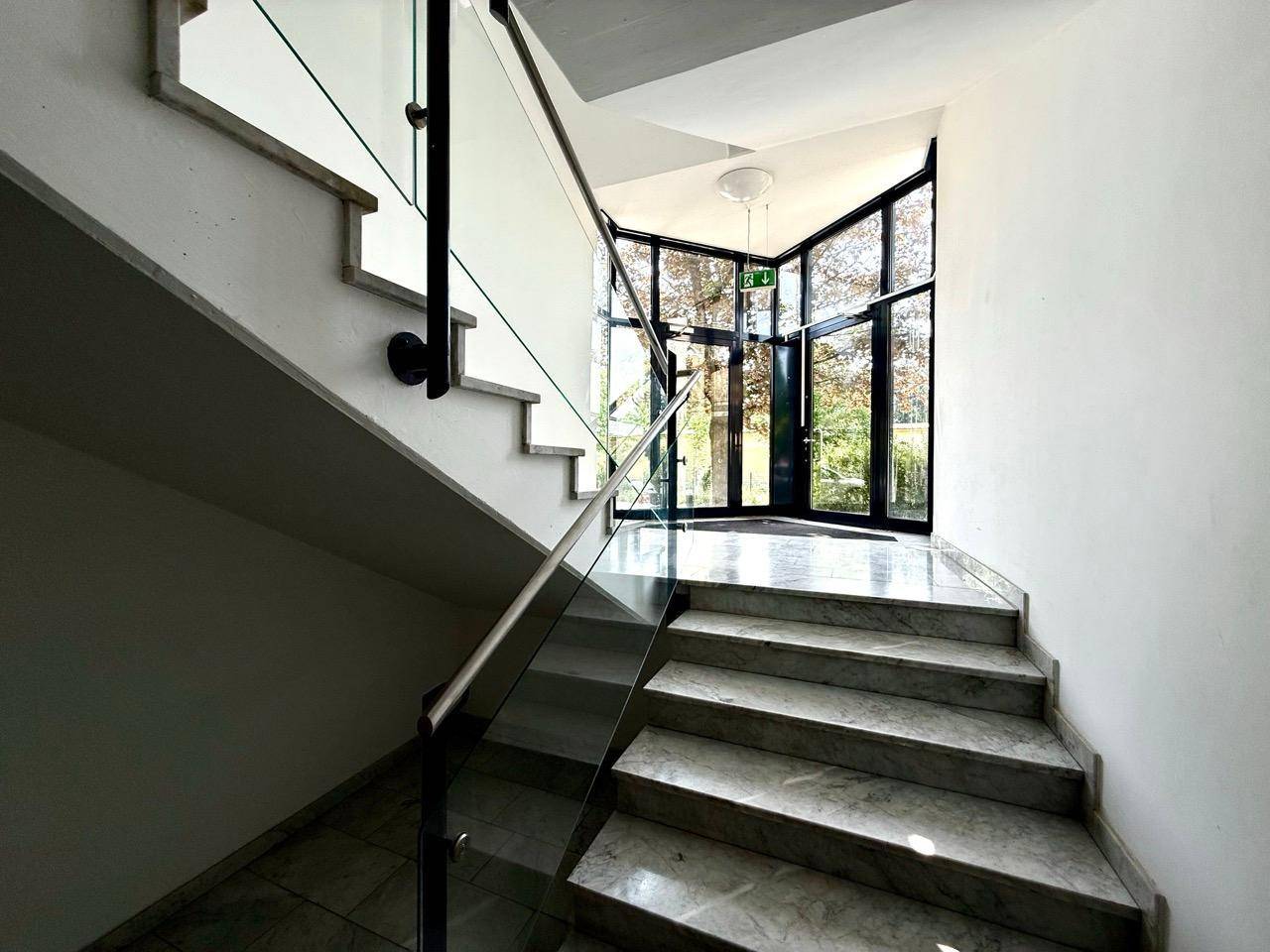 Stiegenhaus EG