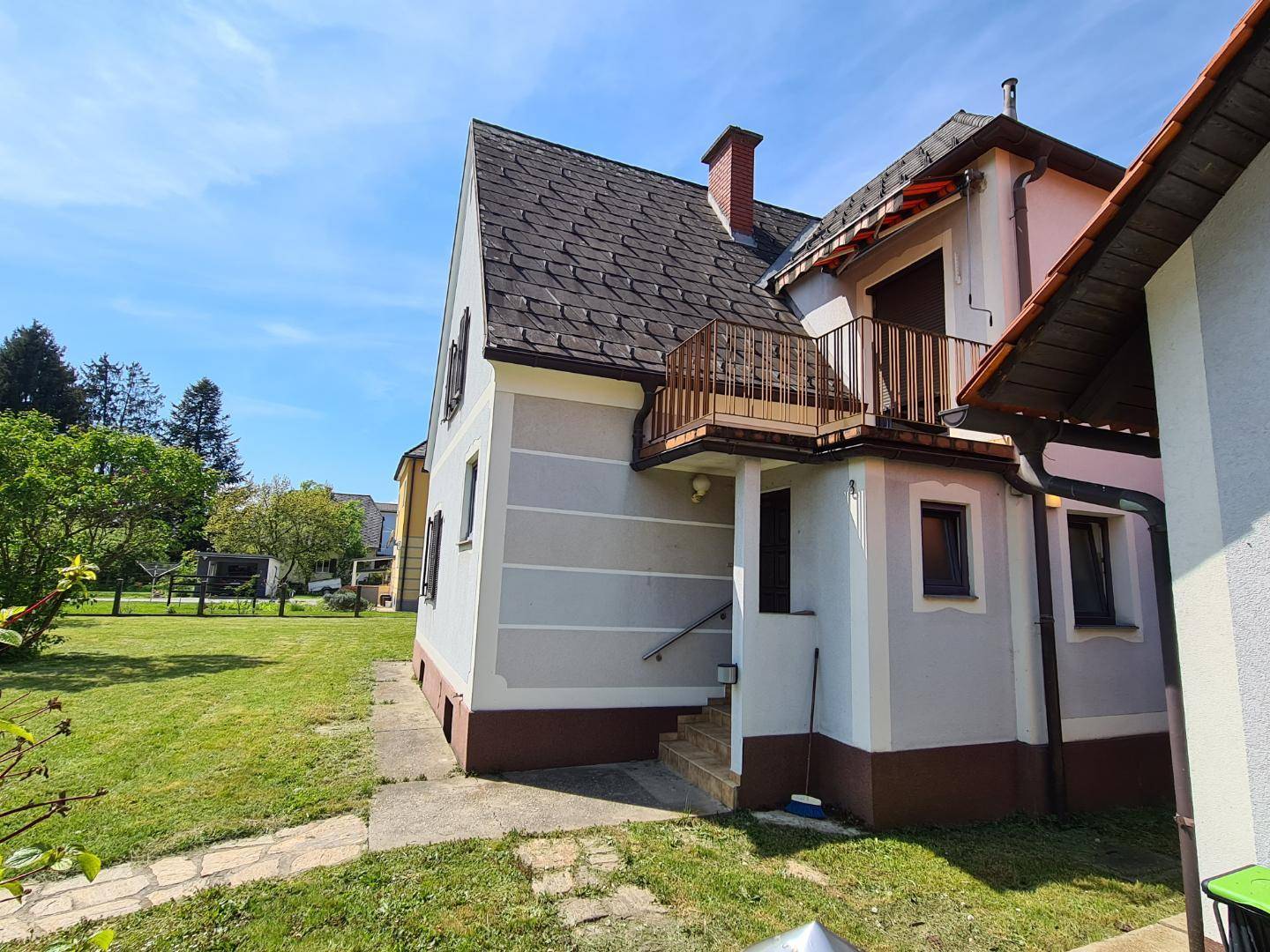 Wohnhaus für 2-Familien geeignet in Kalsdorf bei Graz - Ansicht 2