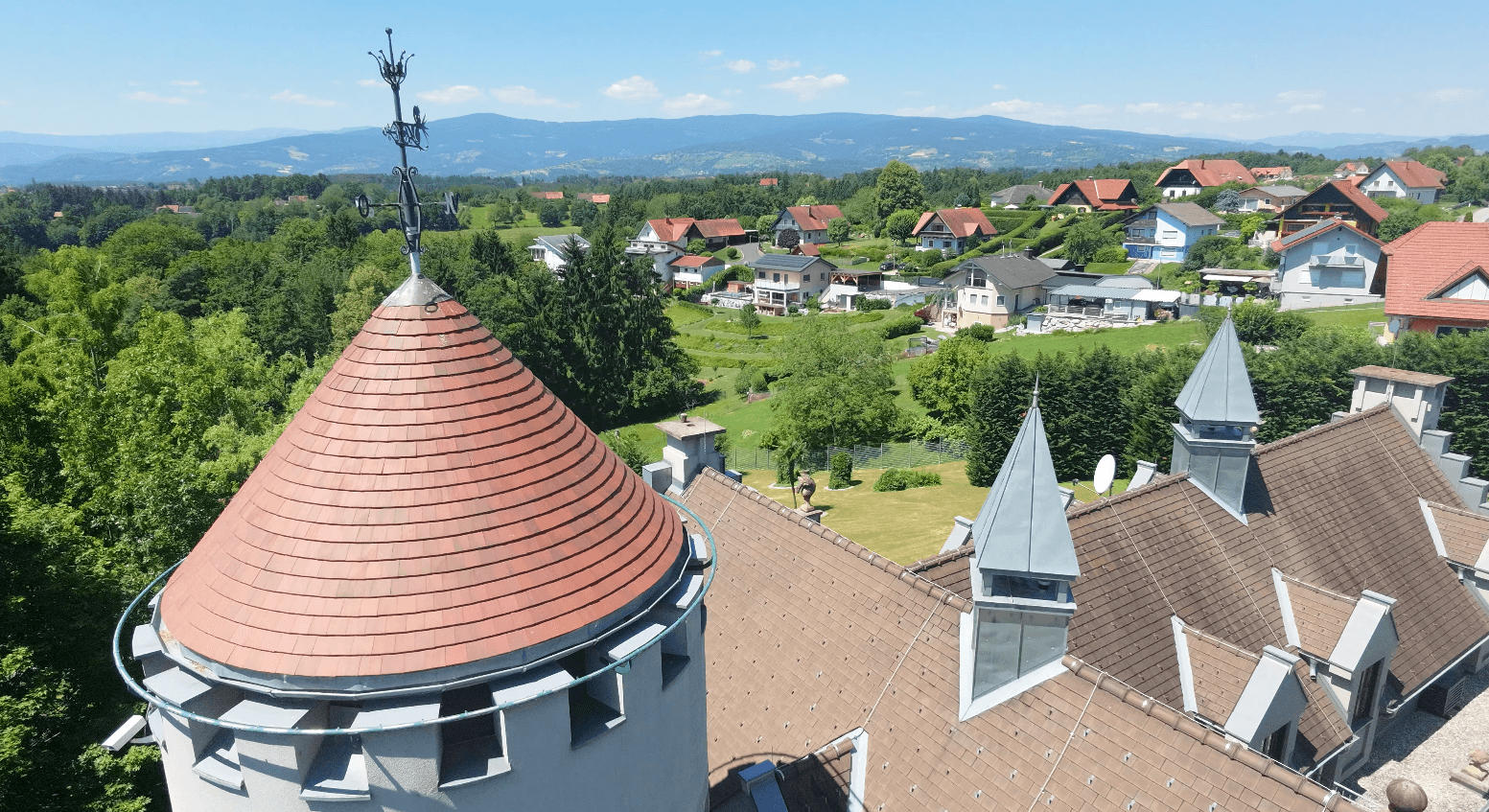 Schloss Lannach – Repräsentativer Firmen- und Privatwohnsitz auf 10.600 m² Parkgrundstück - Ansicht 5