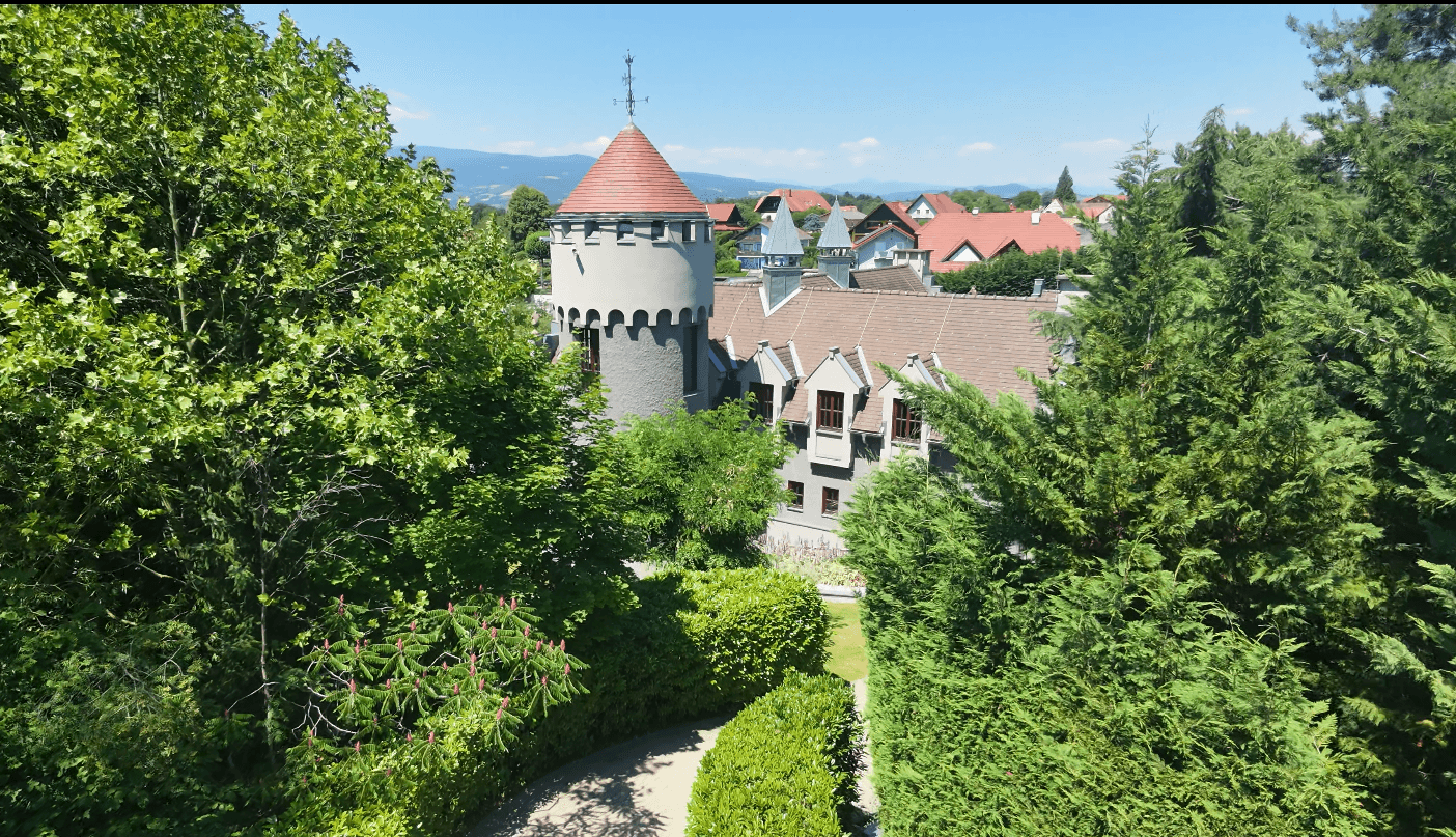 Schloss Lannach – Repräsentativer Firmen- und Privatwohnsitz auf 10.600 m² Parkgrundstück - Ansicht 4