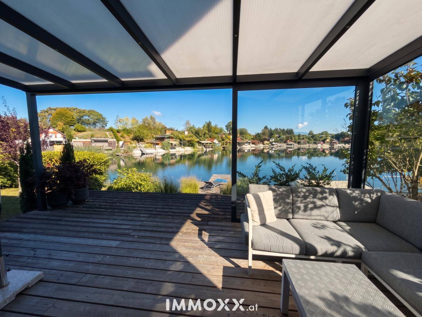 Überdachte Terrasse