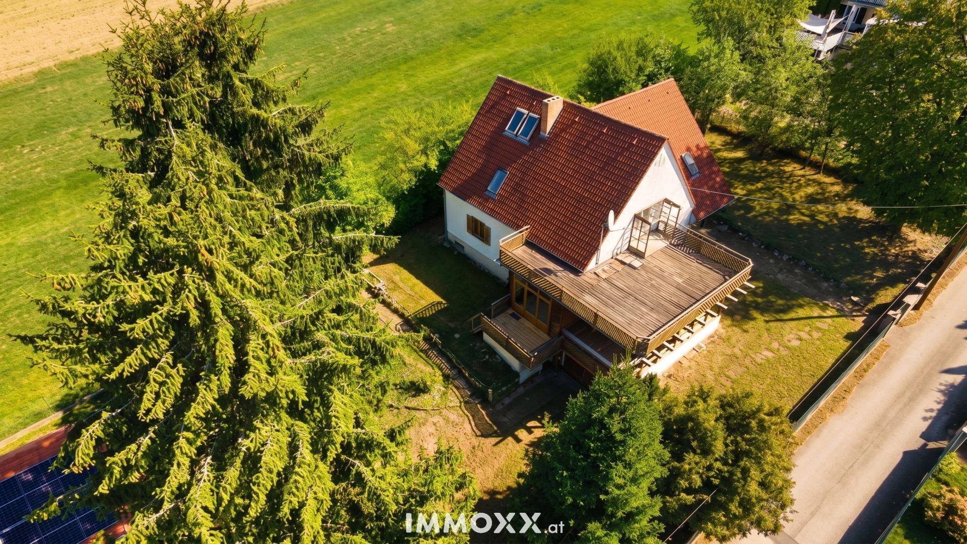 Sanierungsbedürftiges Haus