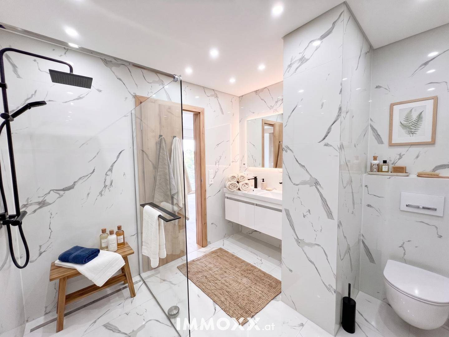 Badezimmer eingerichtet