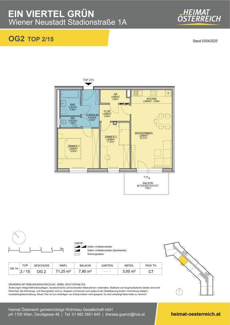 Grundrissplan einer Wohnung im zweiten Obergeschoss mit Wohnzimmer, Küche, zwei Schlafzimmern und Balkon.