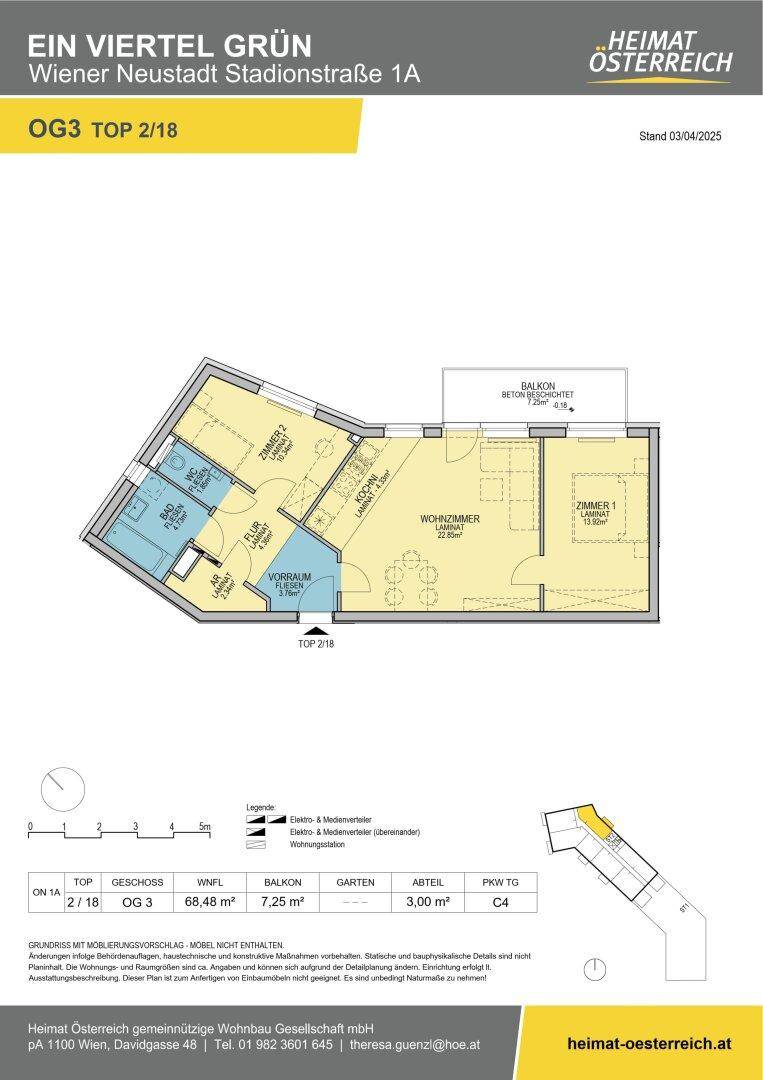 Grundriss einer Wohnung mit mehreren Zimmern, einem Wohnzimmer und Balkonzugang.