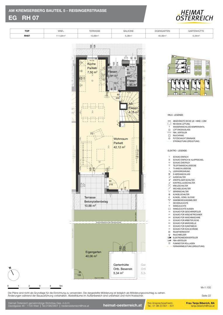 Grundriss des Erdgeschosses mit offenem Wohnbereich, Küche, Terrasse und Garten.