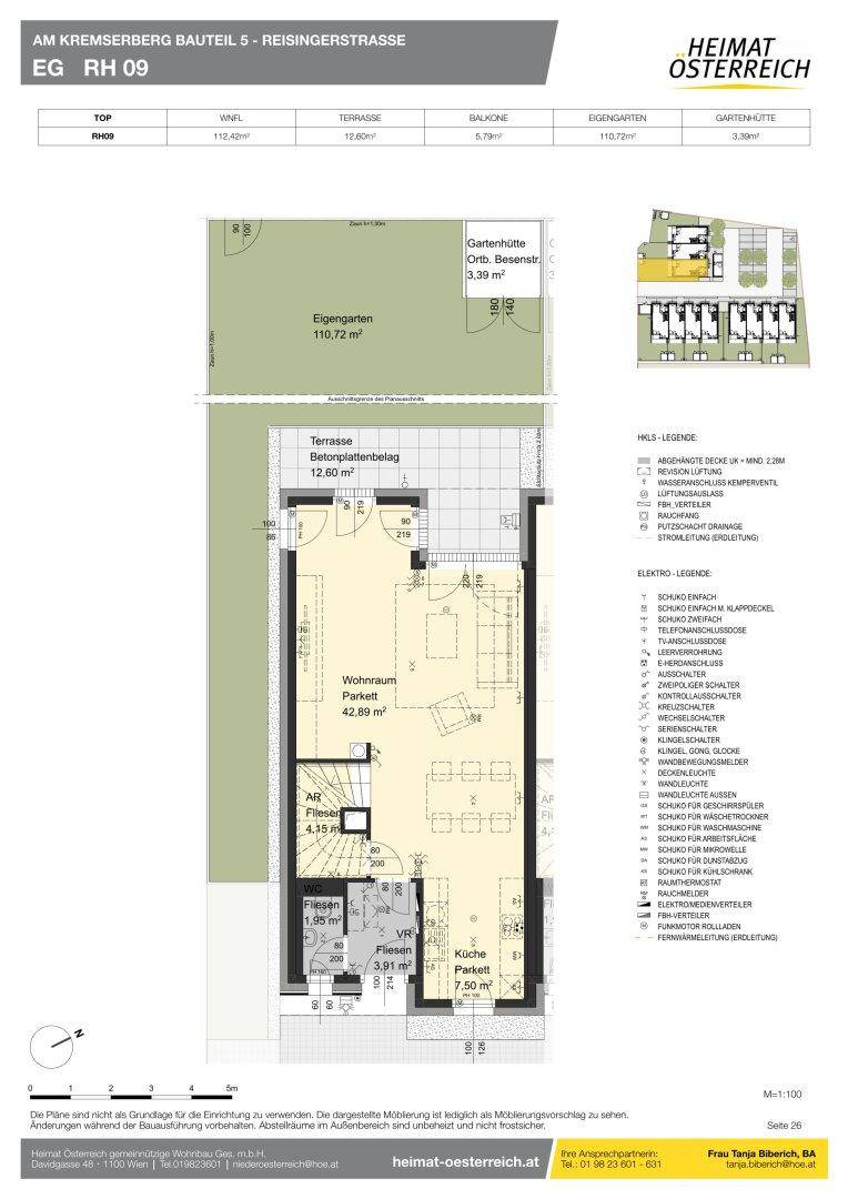 Grundriss des Erdgeschosses mit offenem Wohnbereich, Küche, Terrasse und privatem Garten.