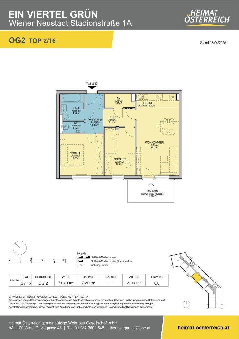 Grundriss einer Wohnung im Obergeschoss mit zwei Schlafzimmern, Bad, Küche und Balkon.