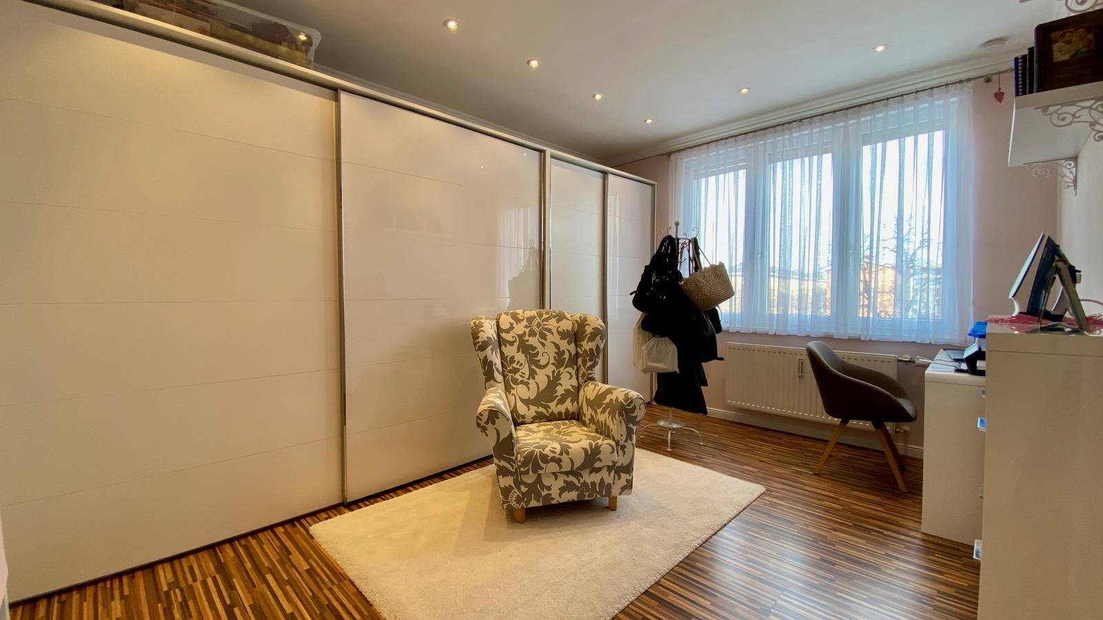 Schlafzimmer 2