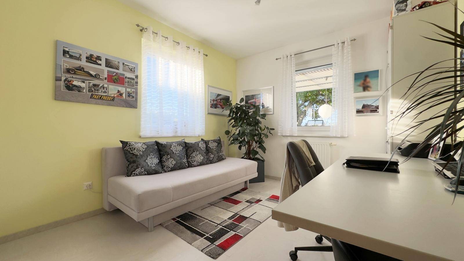Schlafzimmer EG