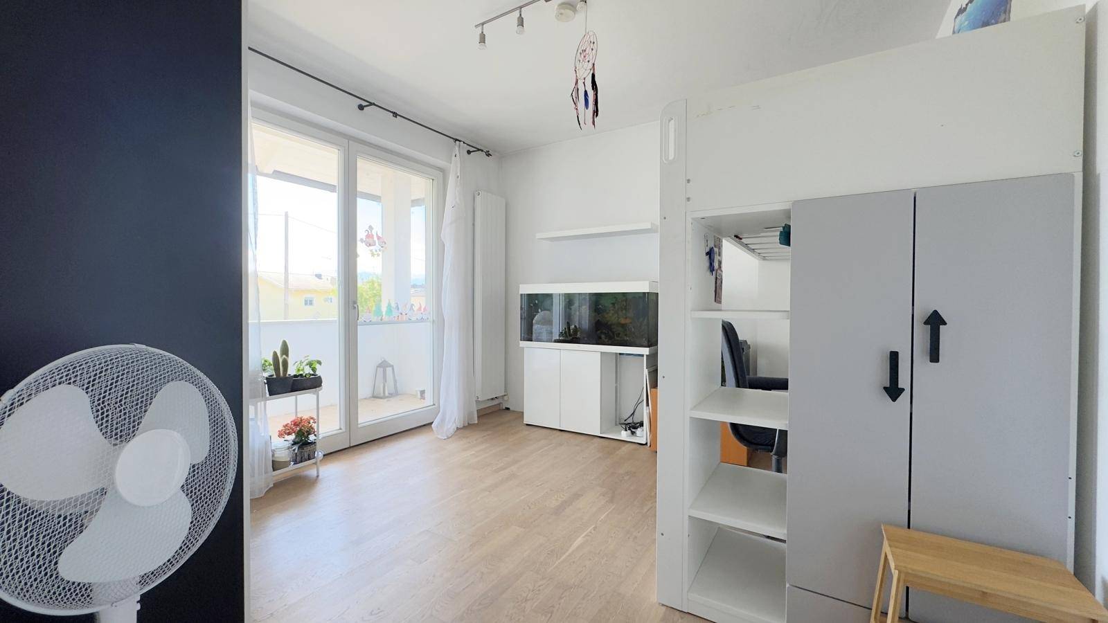 Schlafzimmer 2 OG