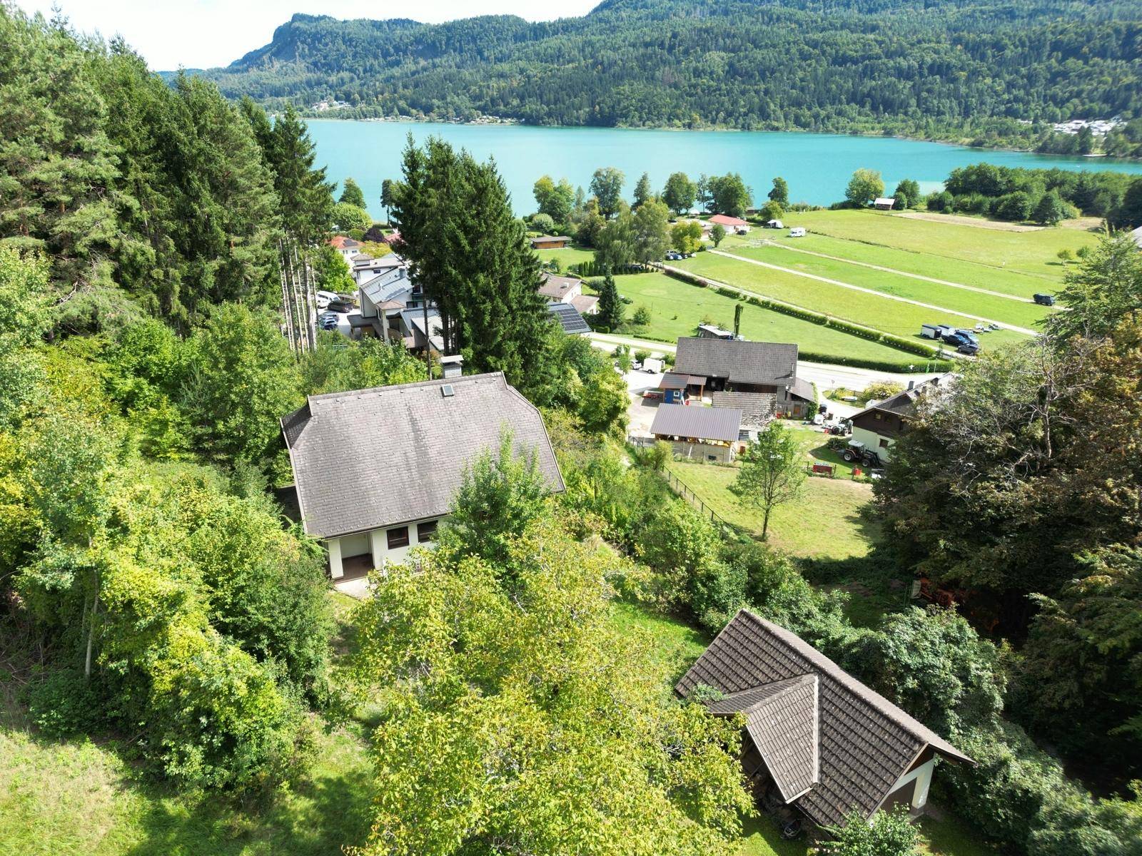 Grundstück