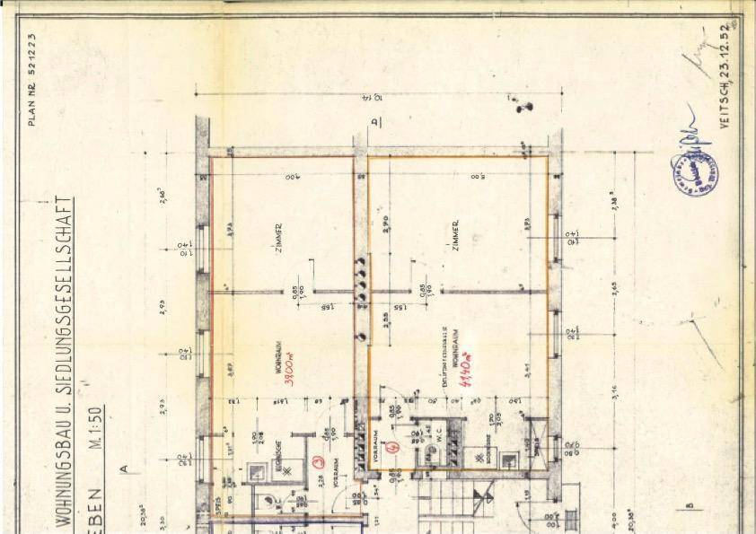 Historischer Grundriss eines Wohngebäudes mit mehreren Zimmern und Maßangaben.