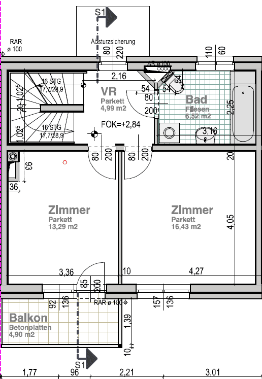 Grundriss des ersten Obergeschosses mit zwei Zimmern, Bad und Balkon.