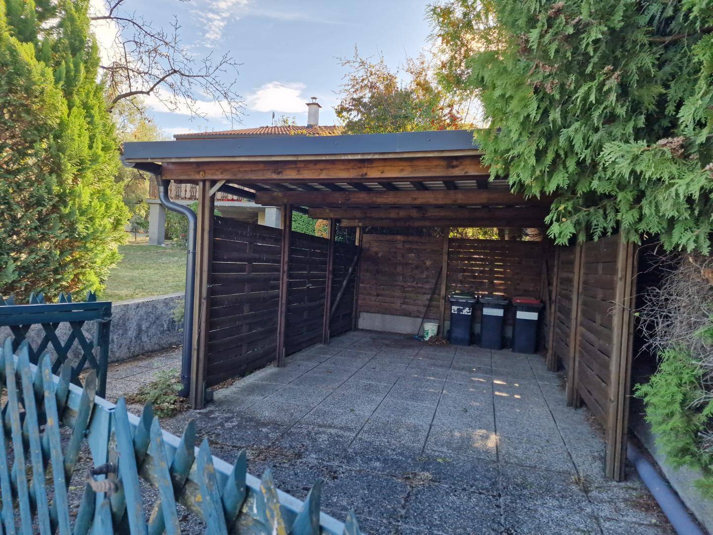 Carport