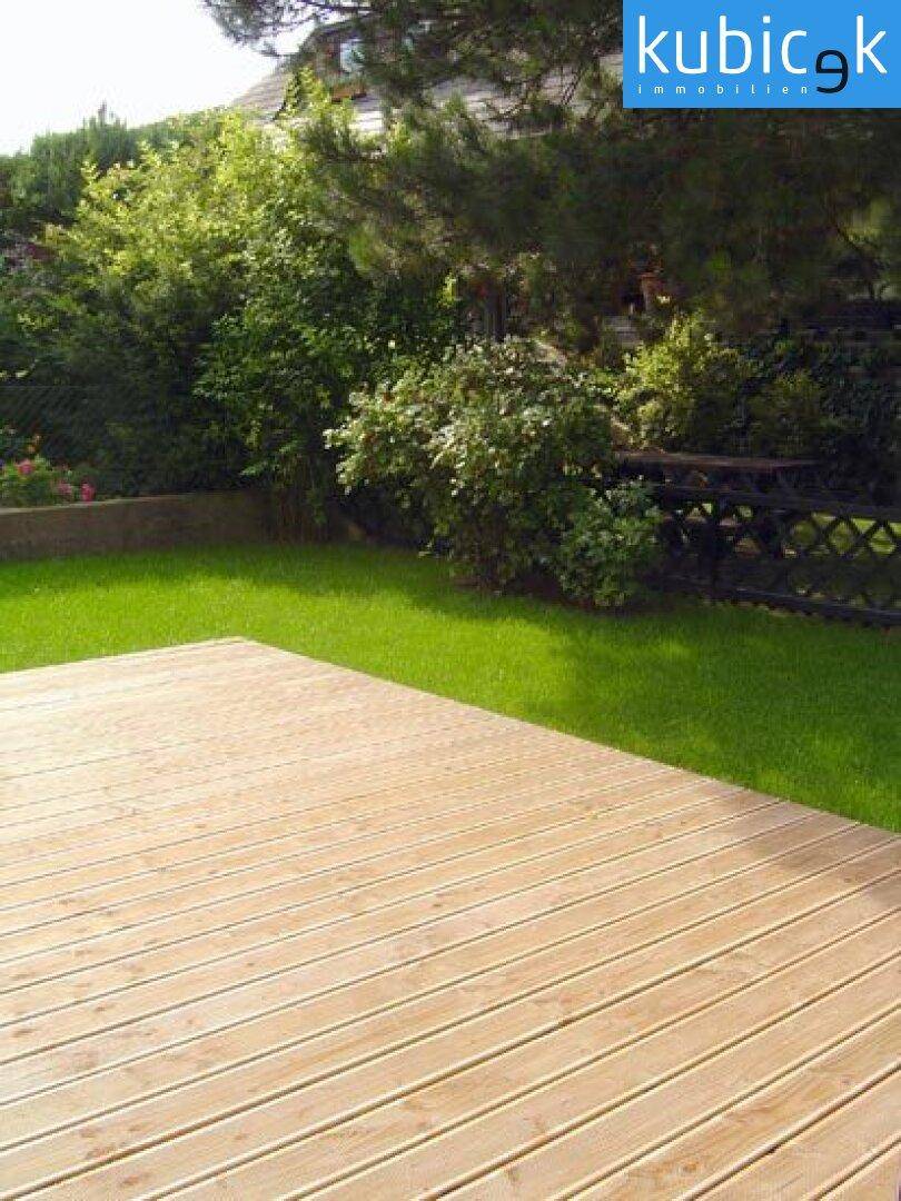 Holzterrasse
